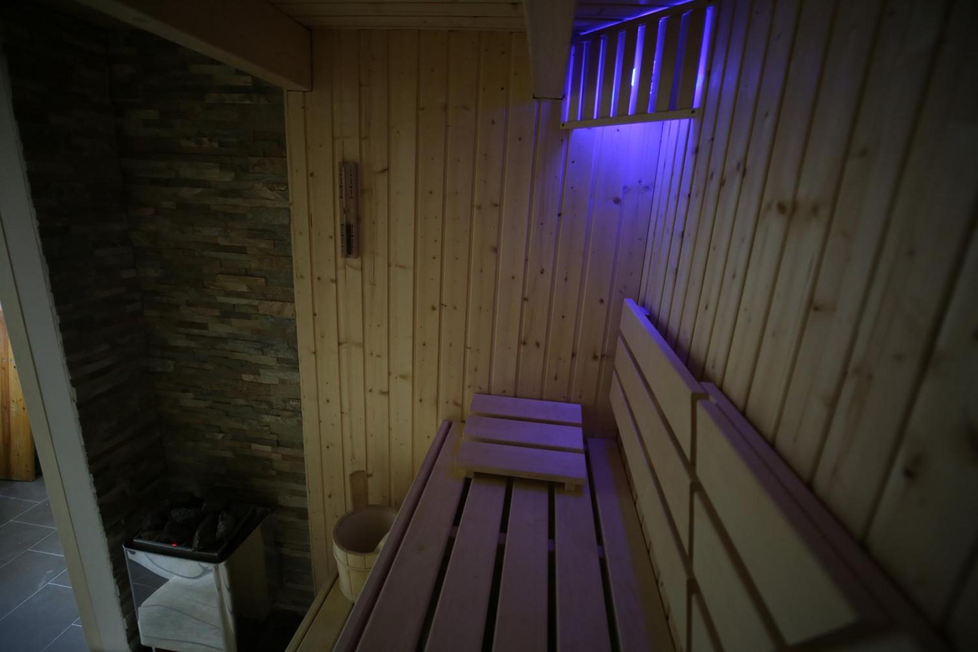 Eine Sehr Gemuetliche Erdgeschoss Wohnung Ihlow  Exterior photo